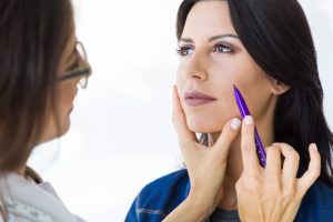 تفاوت بین لیزر اندولیفت و هایفوتراپی